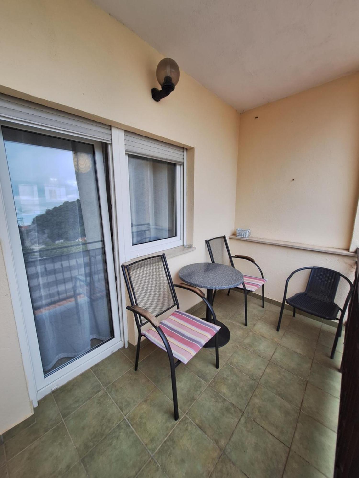 Apartmani Lisicina 오미스 외부 사진
