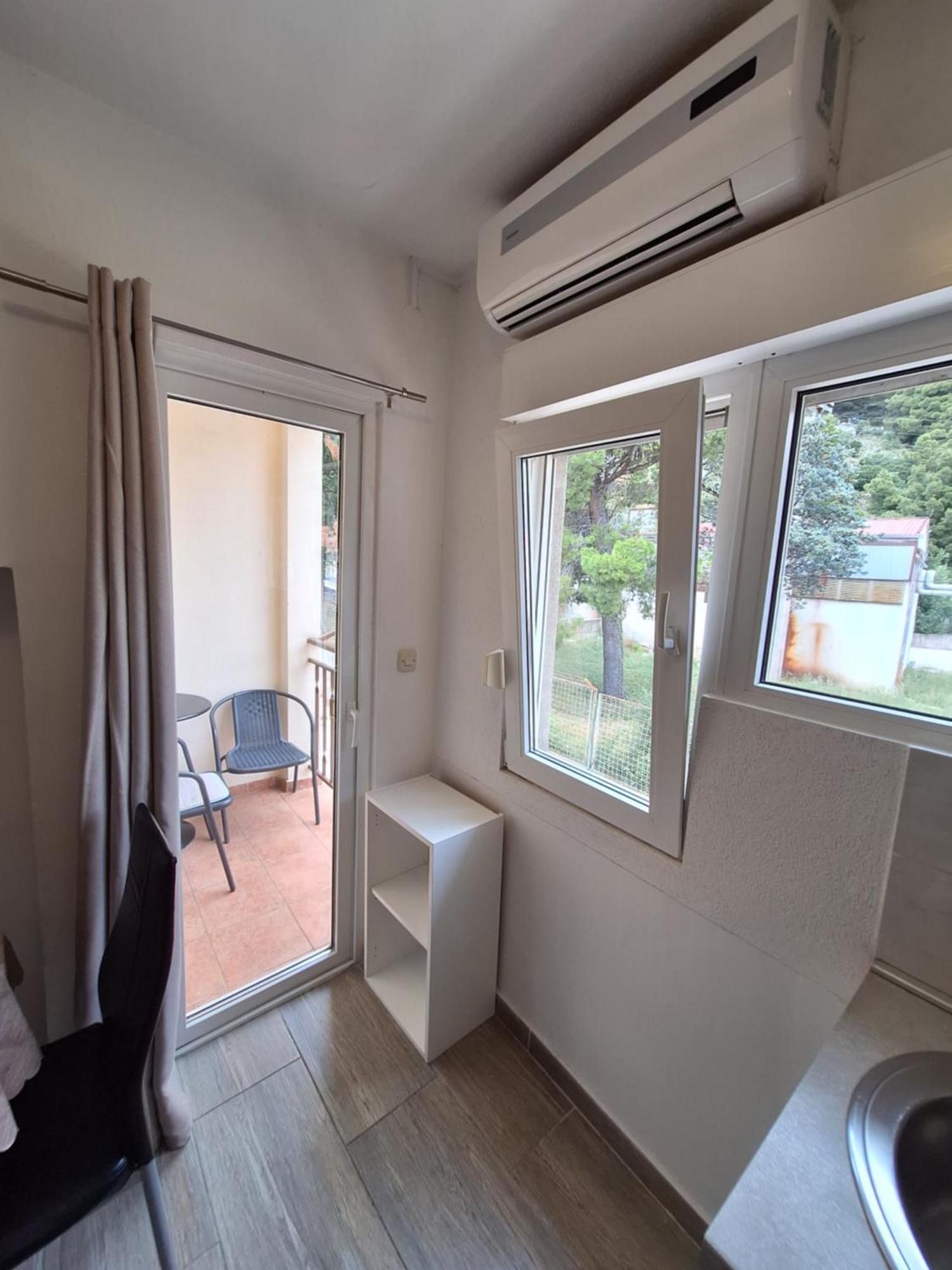 Apartmani Lisicina 오미스 외부 사진