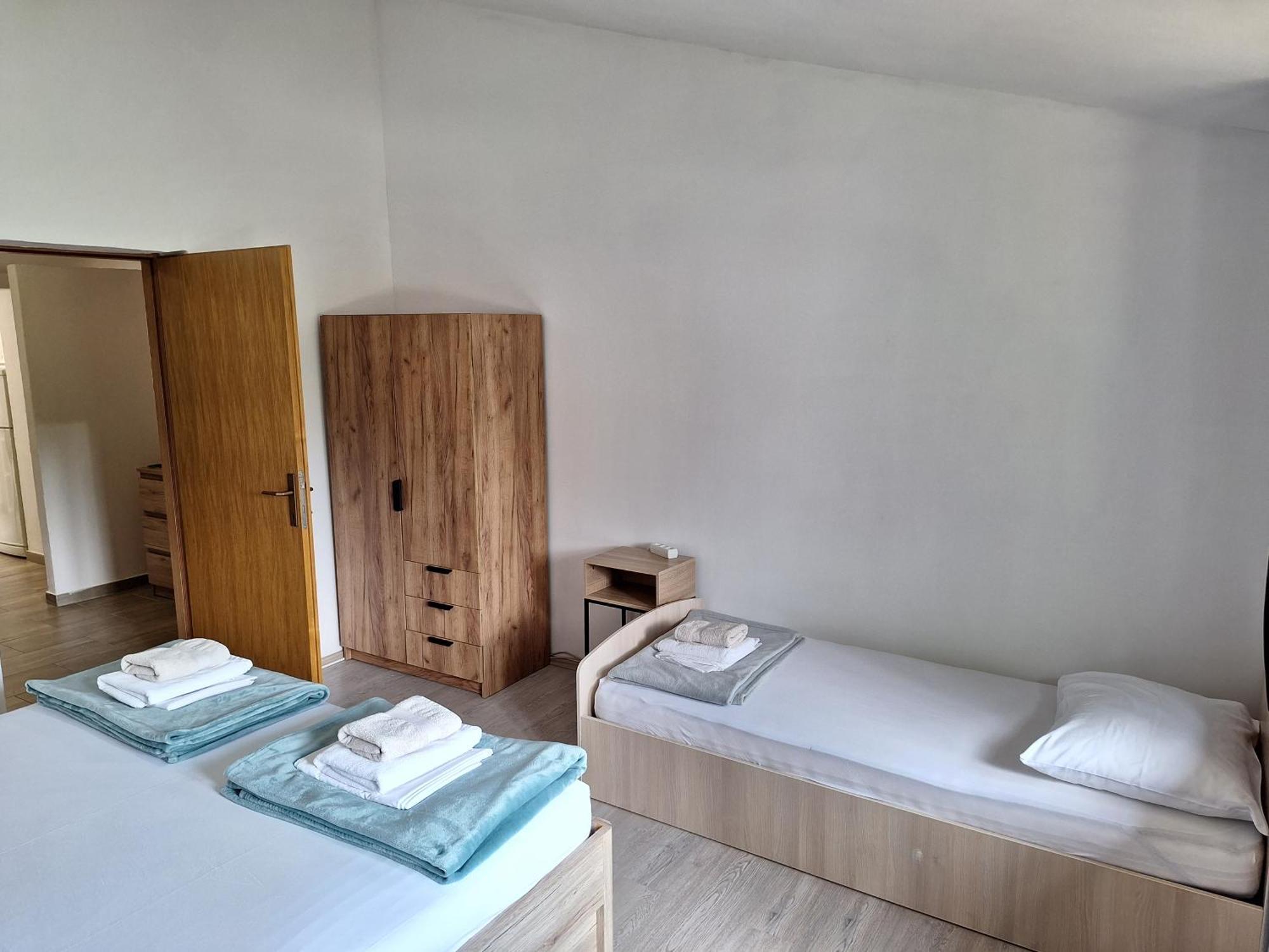 Apartmani Lisicina 오미스 외부 사진